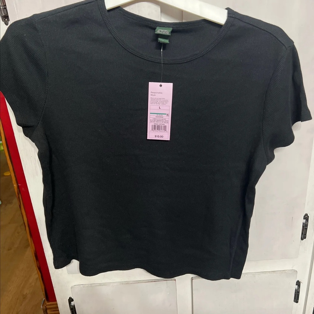Black T-shirt